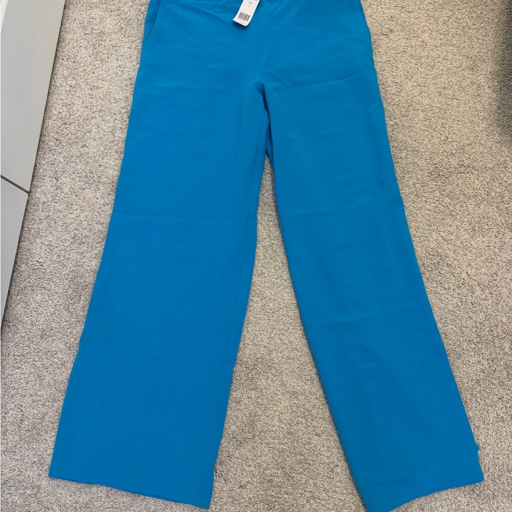 Bebe - high waisted side cut out pant NWT - Picture 4 of 5